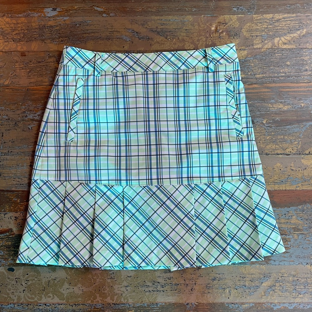 N’VO By Lanctot School Girl Style Plaid Pleated Athletic Skort ~ Size 2 💚🍄